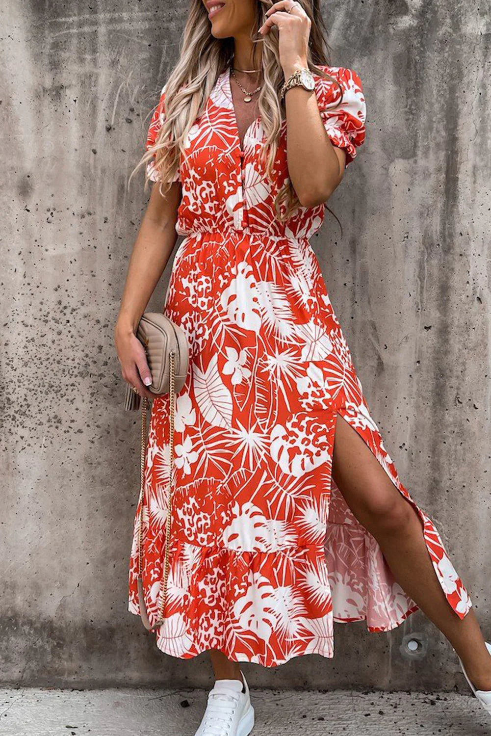 Sukienka maxi Rosea Floral z dekoltem w serek