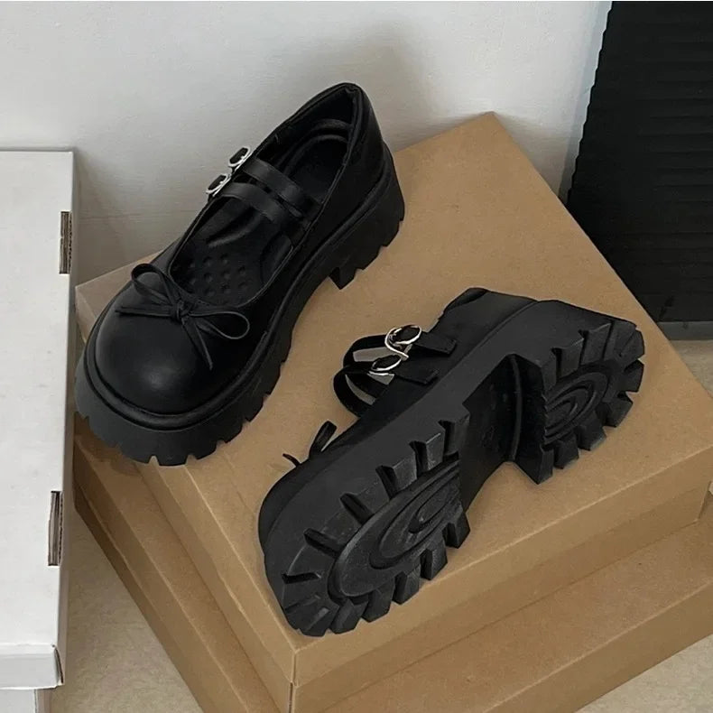 Cornelia - Skórzane buty damskie