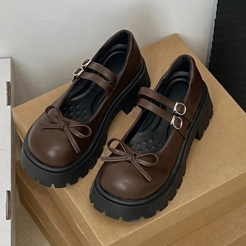 Cornelia - Skórzane buty damskie