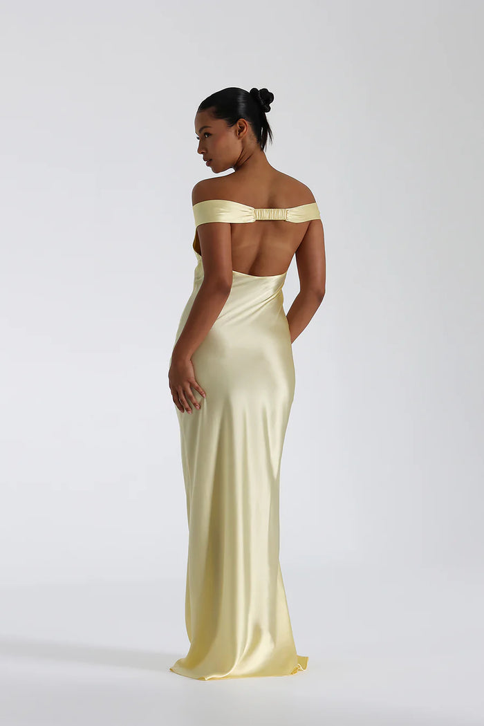 Sukienka Maxi Seraphina Off Shoulder z Satyny