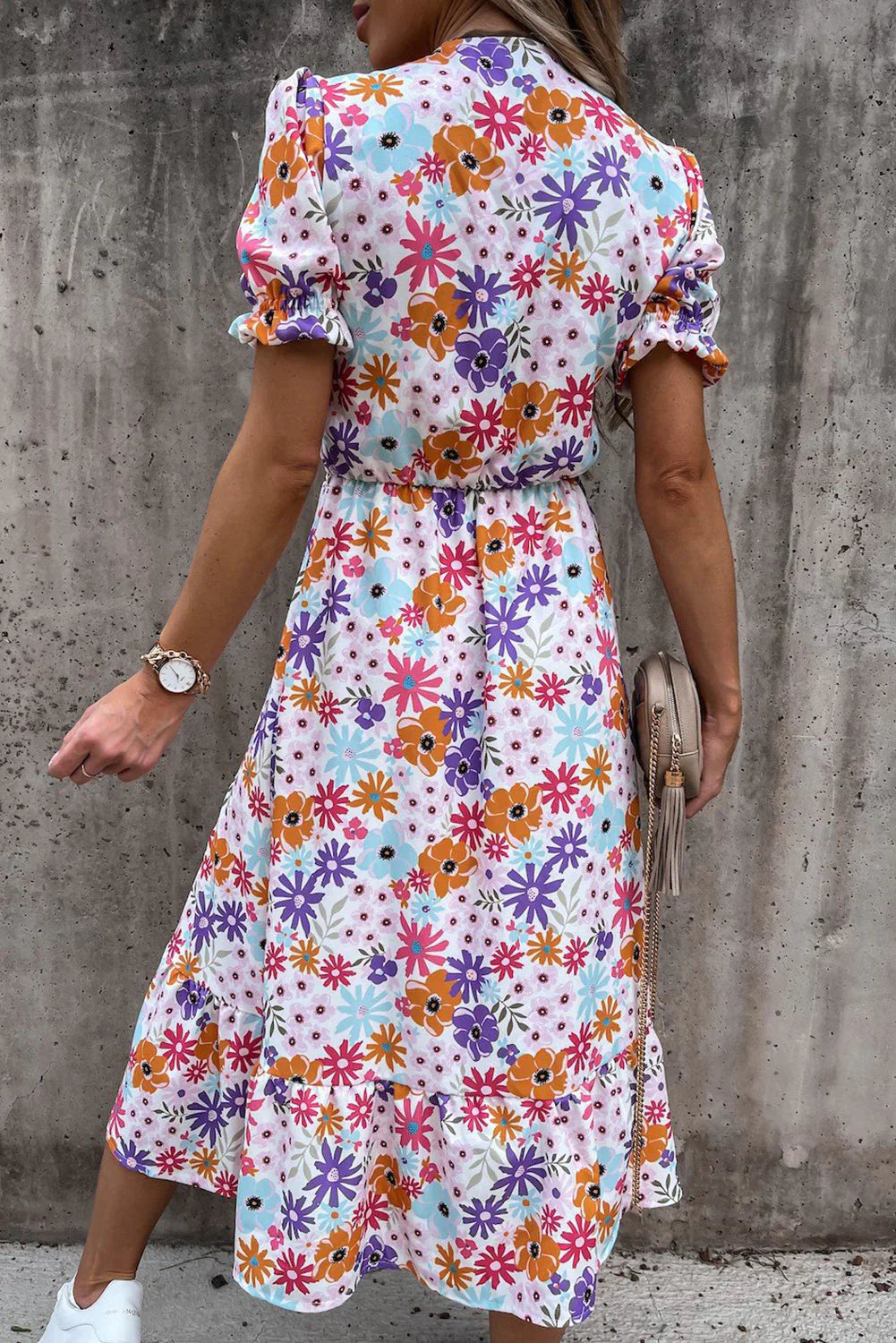 Sukienka maxi Rosea Floral z dekoltem w serek