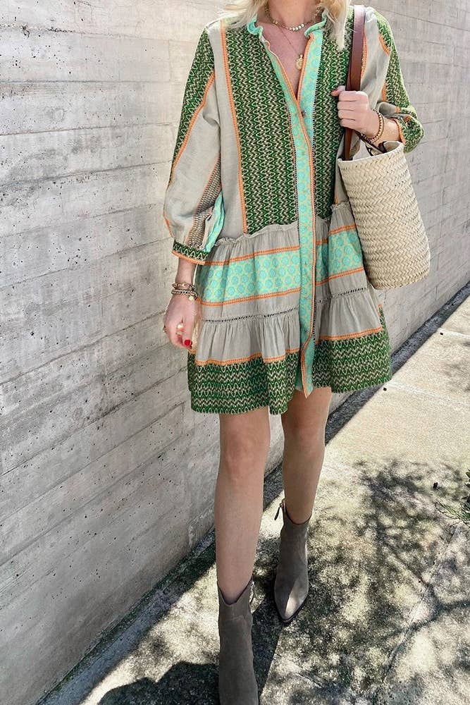 Jenelyn | Boho Sukienka w Kwiaty z Falbanami