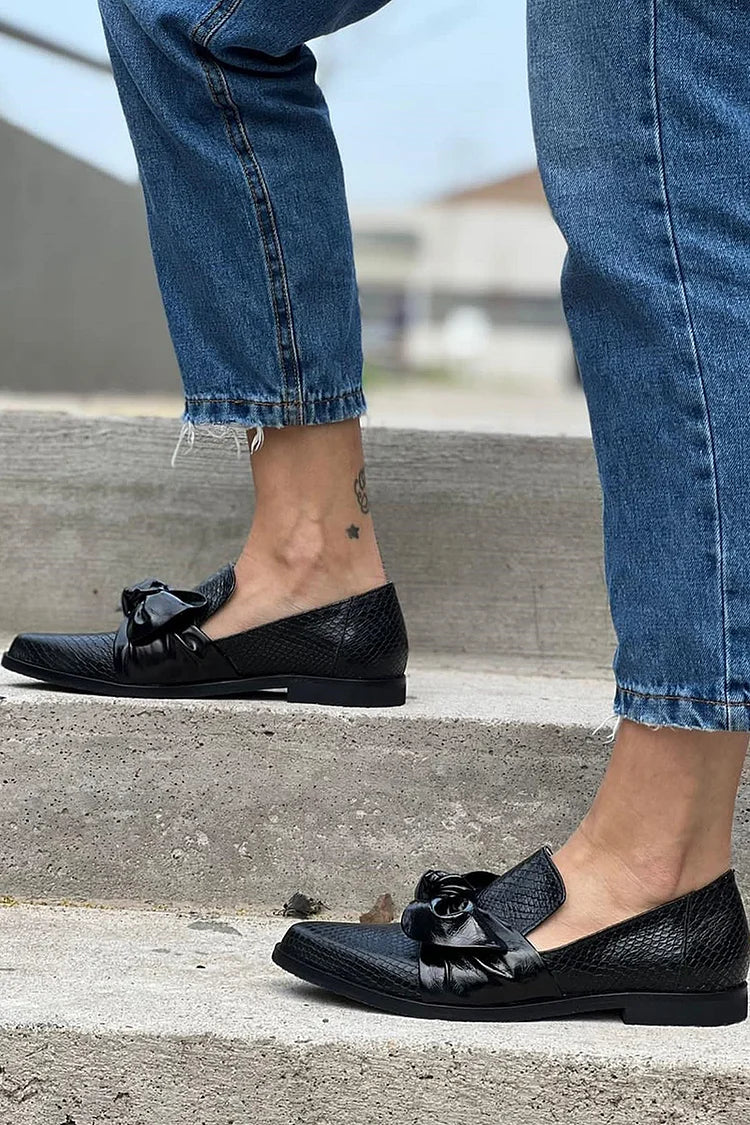 CARINE | ELEGANCKIE LOAFERSY Z WZOREM WĘŻA