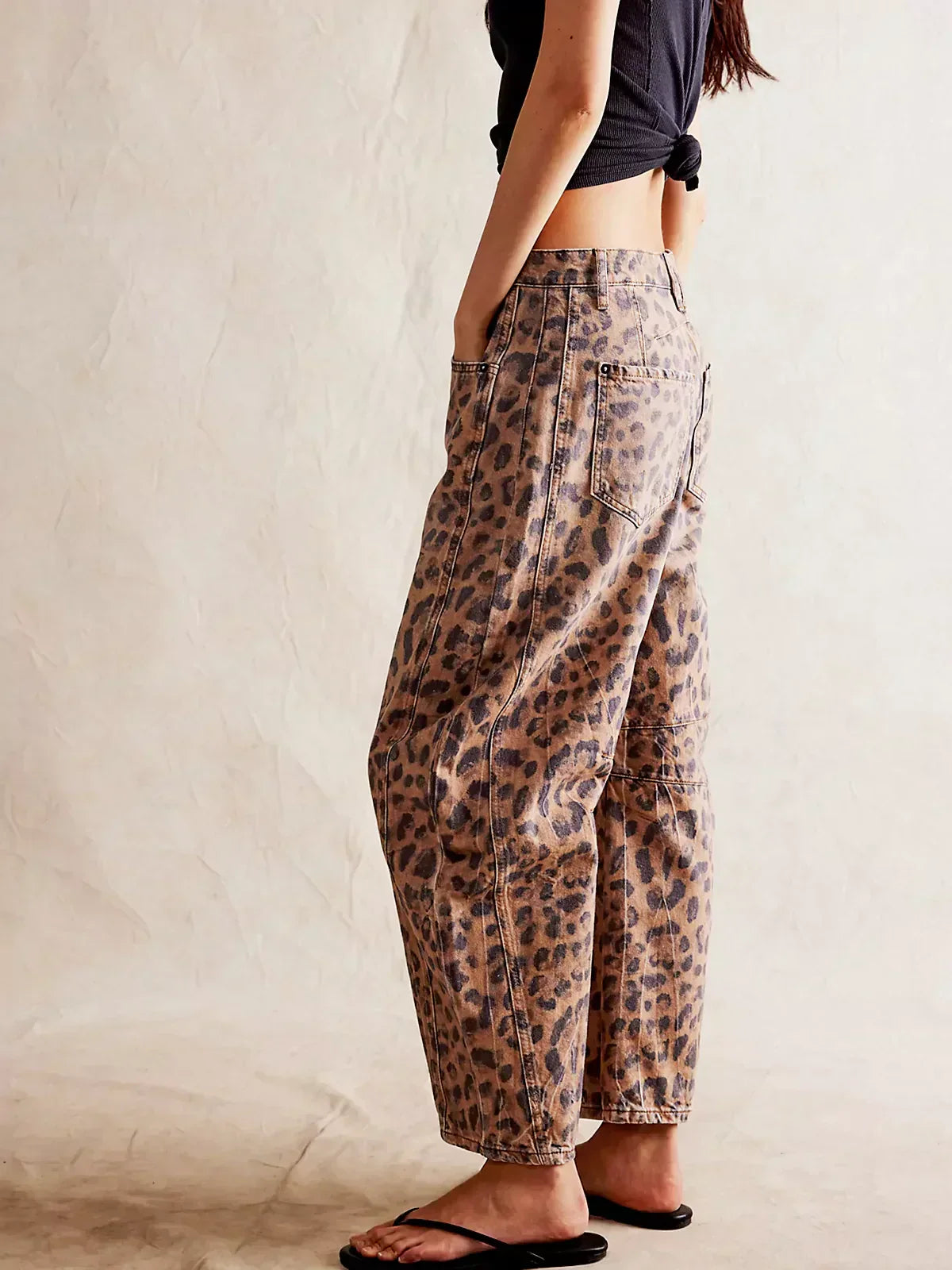 EDITH | WYGODNE SPODNIE W LEOPARDZIM WZORZE