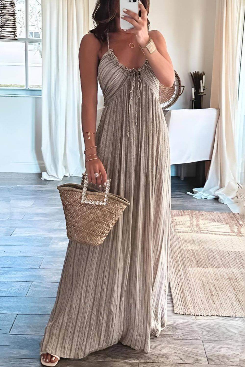 Lanie | Szykowna plisowana sukienka maxi