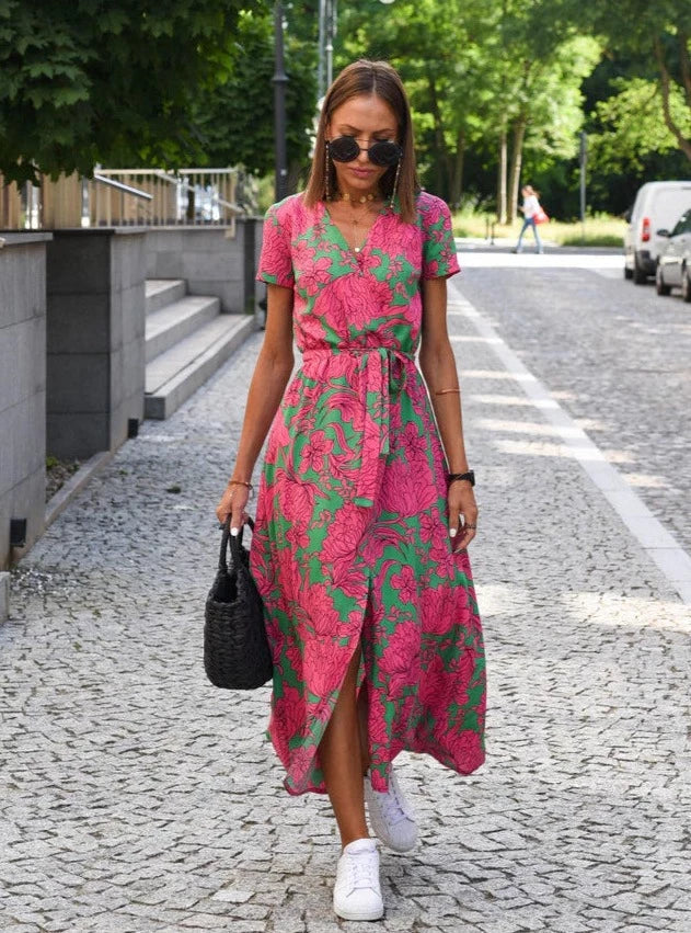 Linda | Stylowe sukienki w kwiaty na każdą okazję