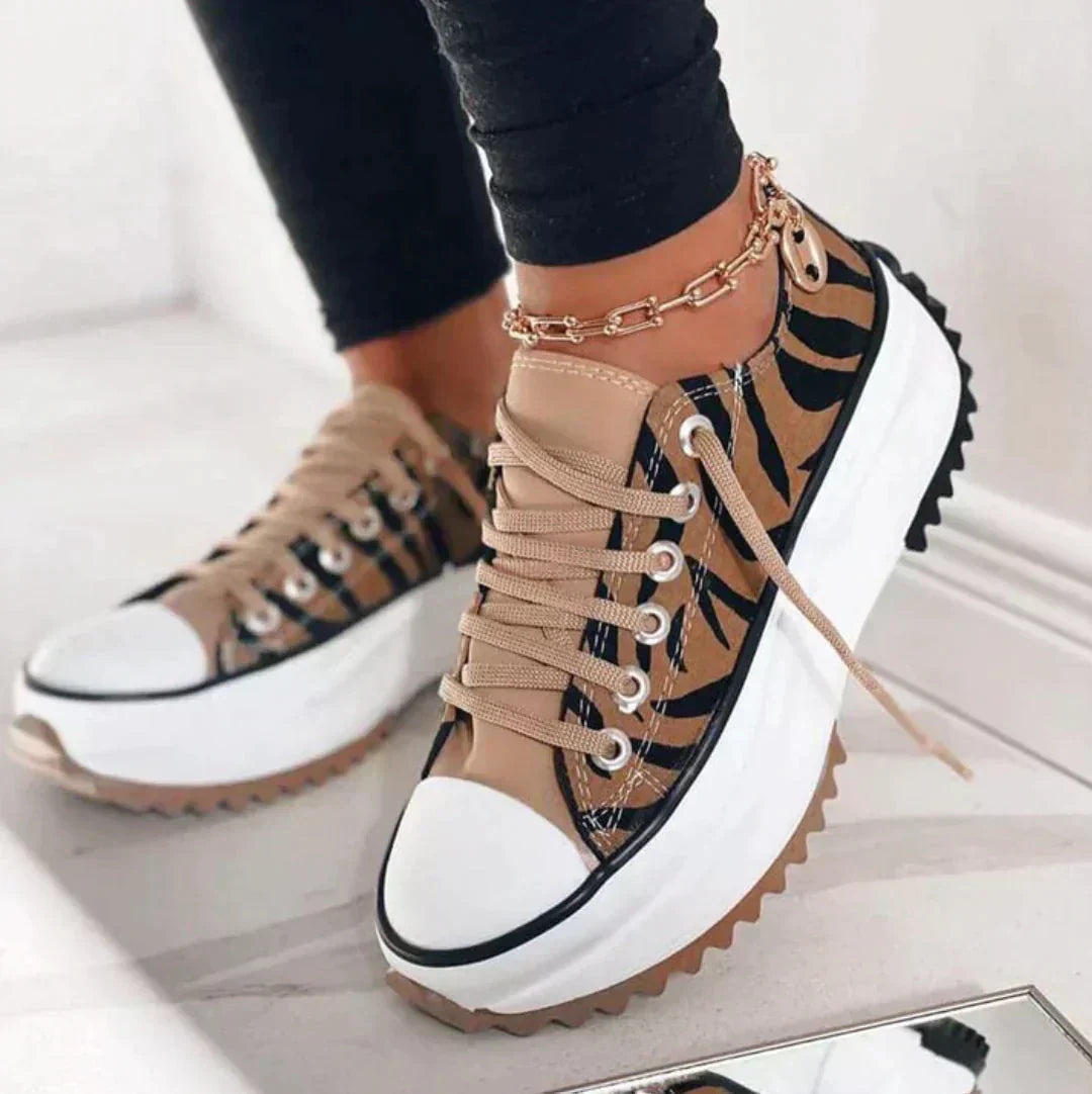 NADIA | SNEAKERS PLATFORM