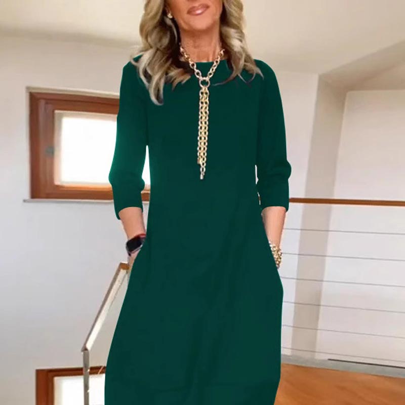 Tiffany | Casualna Sukienka w Jednolitym Kolorze z Odkrytym Dekoltem i Kieszeniami
